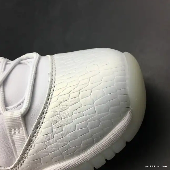 Jordan Low Air Frost White 11 897331-100 Heiress 0515